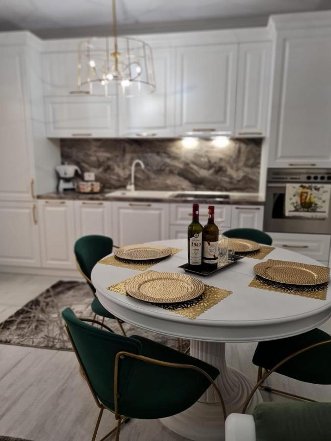 Apartament Larysse Орадя Экстерьер фото